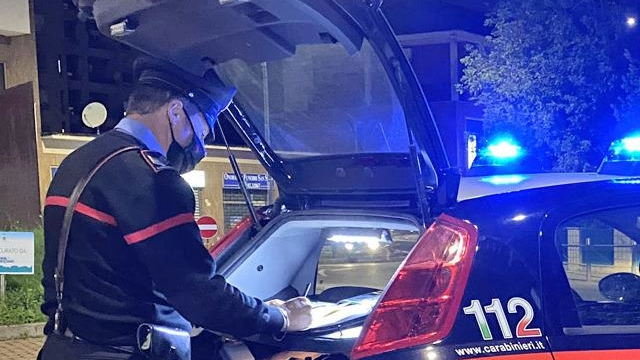 Accoltellato e rapinato Va a comprare una bici aggredito da tre persone Rubati auto e telefono Accoltellato e rapinato Va a comprare una bici aggredito da tre persone Rubati auto e telefono