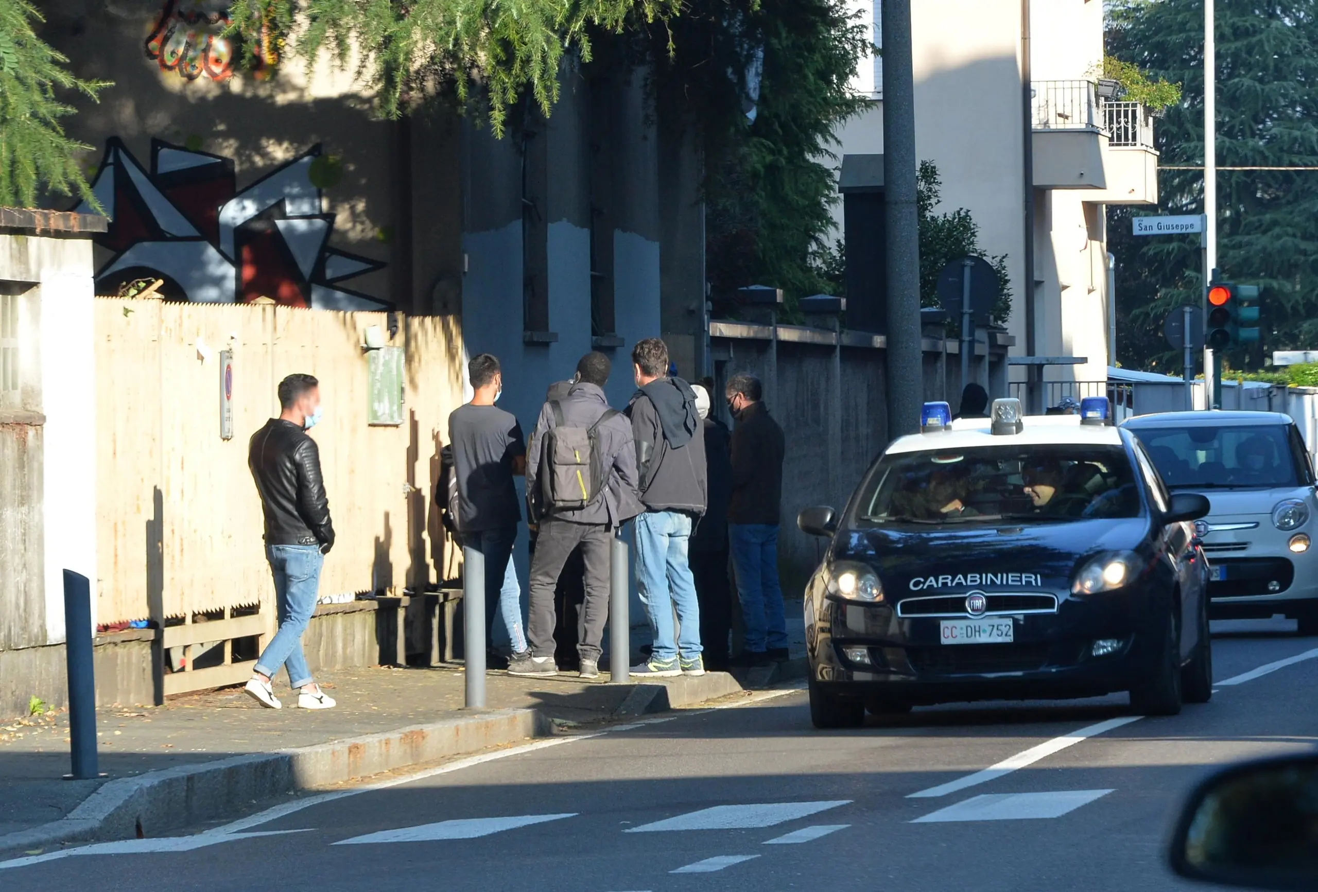 Saronno, gli anarchici tornano a occupare