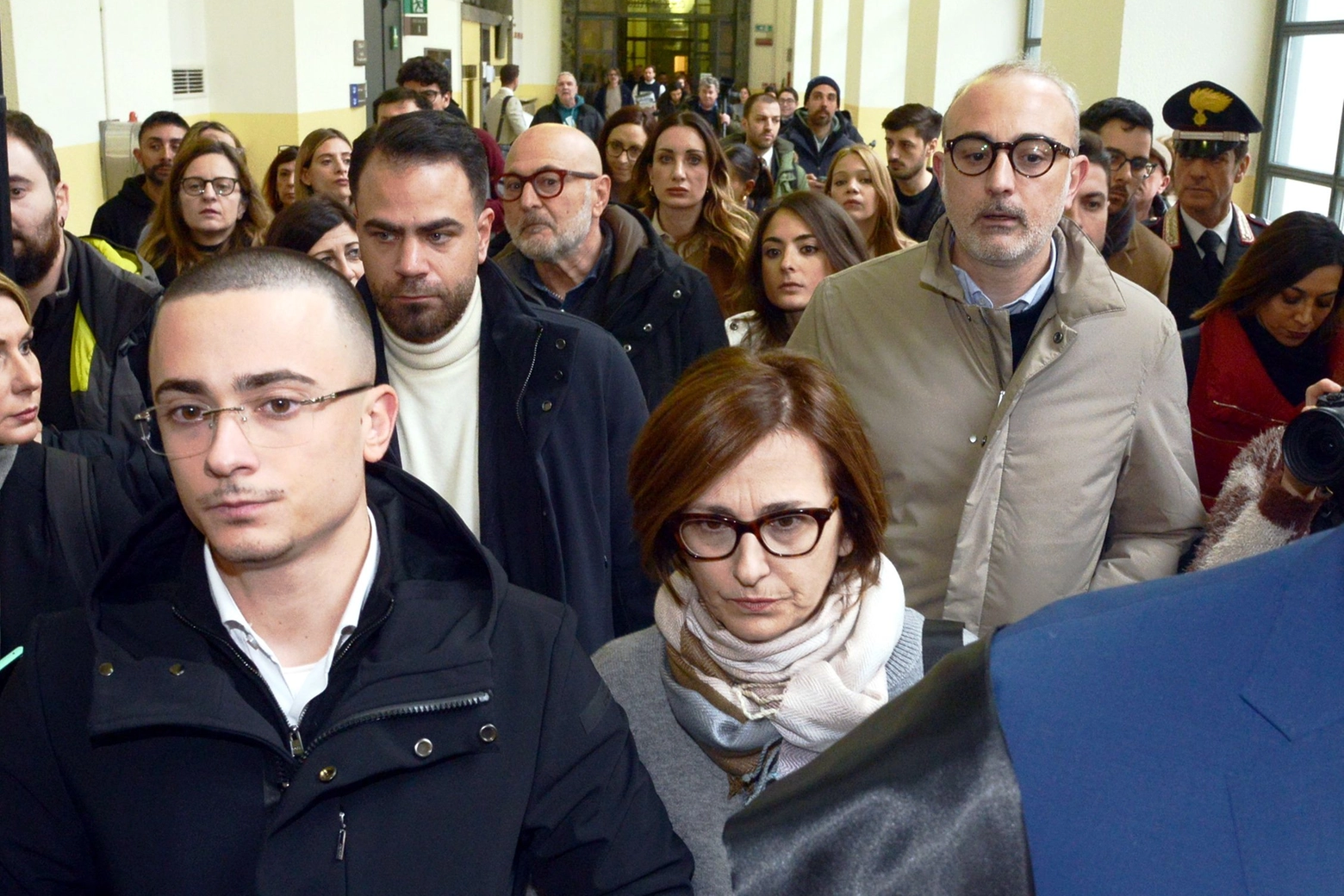 La famiglia Tramontano all'arrivo in tribunale (Fotogramma)