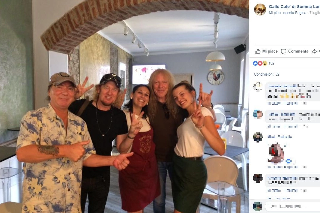 Iron Maiden al bar Gallo Cafè (foto Facebook)