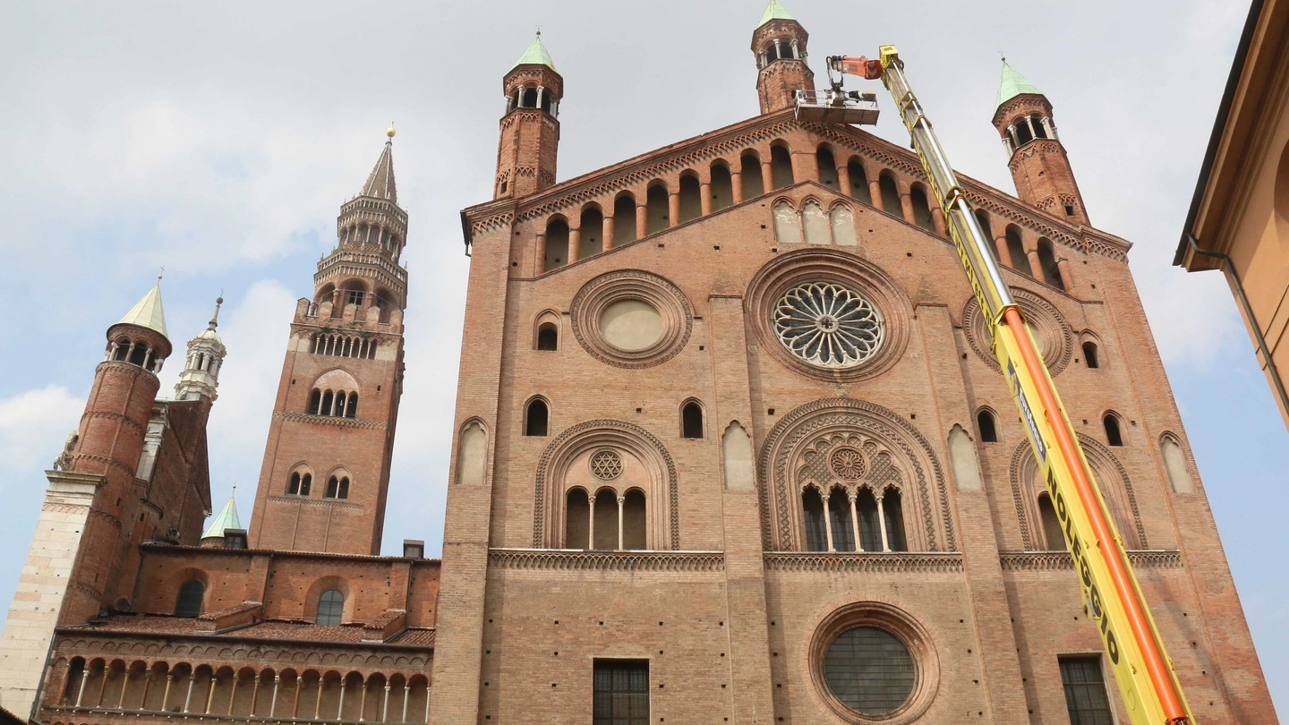 17 - Duomo di Cremona e Torrazzo