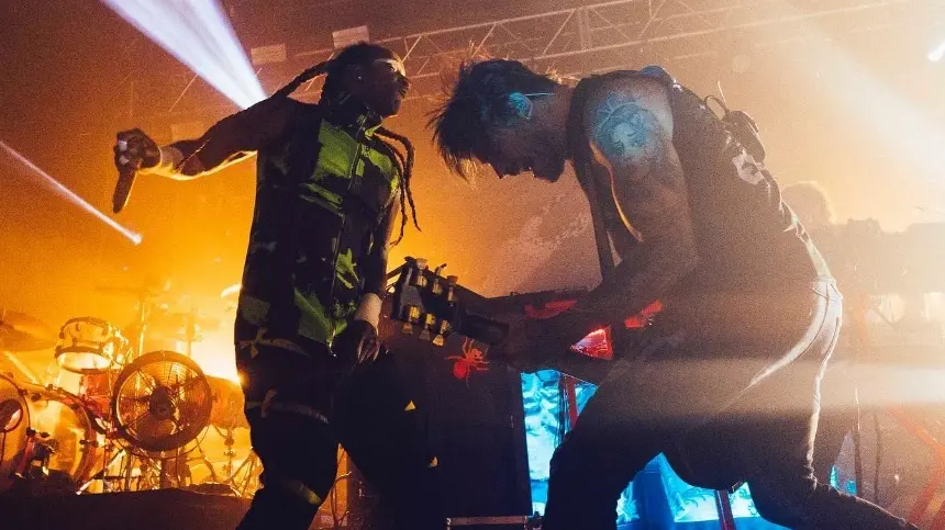 I Prodigy in concerto (dal profilo Instagram della band) I Prodigy in concerto (dal profilo Instagram della band)