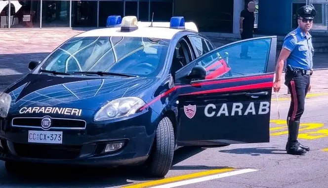 Rho, ferisce il compagno con un coltello: arrestata per tentato omicidio