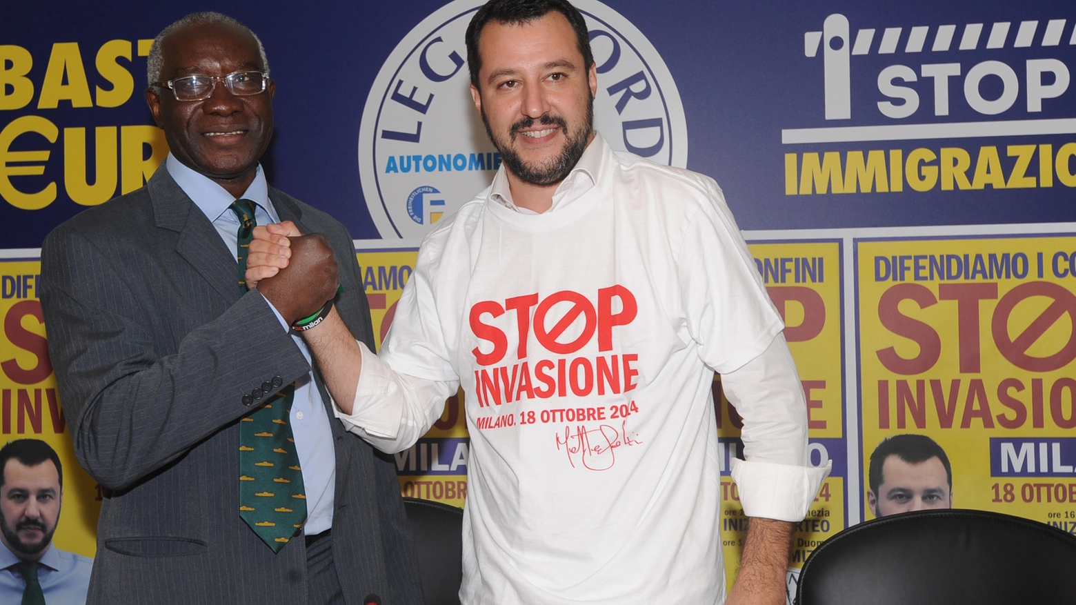 Matteo Salvini con Toni Iwobi (Newpress)