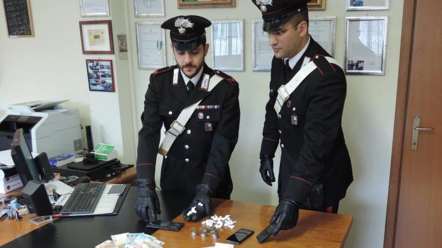 La dorga sequestrata dai carabinieri di Calolziocorte