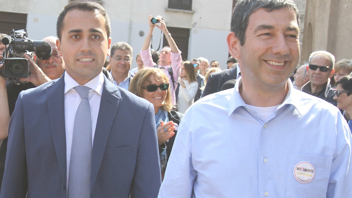 Francesco Sartini con Luigi Di Maio a Vimercate nel 2016 dopo la vittoria elettorale