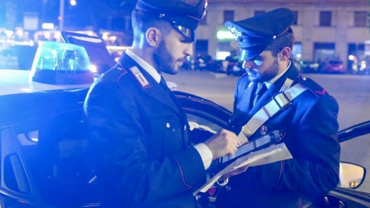 "Dammi i soldi o spacco tutto" Stalking con estorsione alla ex "Dammi i soldi o spacco tutto" Stalking con estorsione alla ex