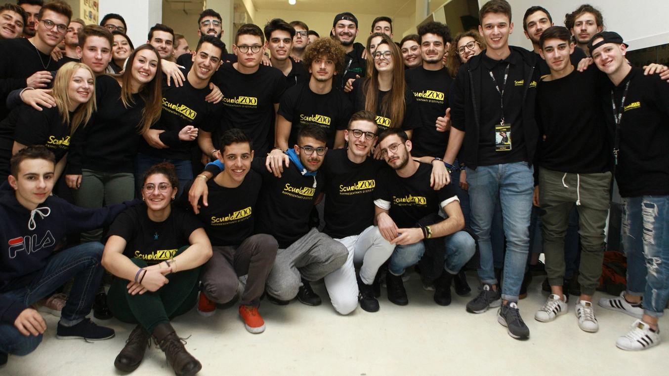 I rappresentanti di istituto di ScuolaZoo che hanno partecipato al primo corso  di formazione contro fake news e cyberbullismo organizzato a Milano insieme a Pepita Onlus (Newpress)