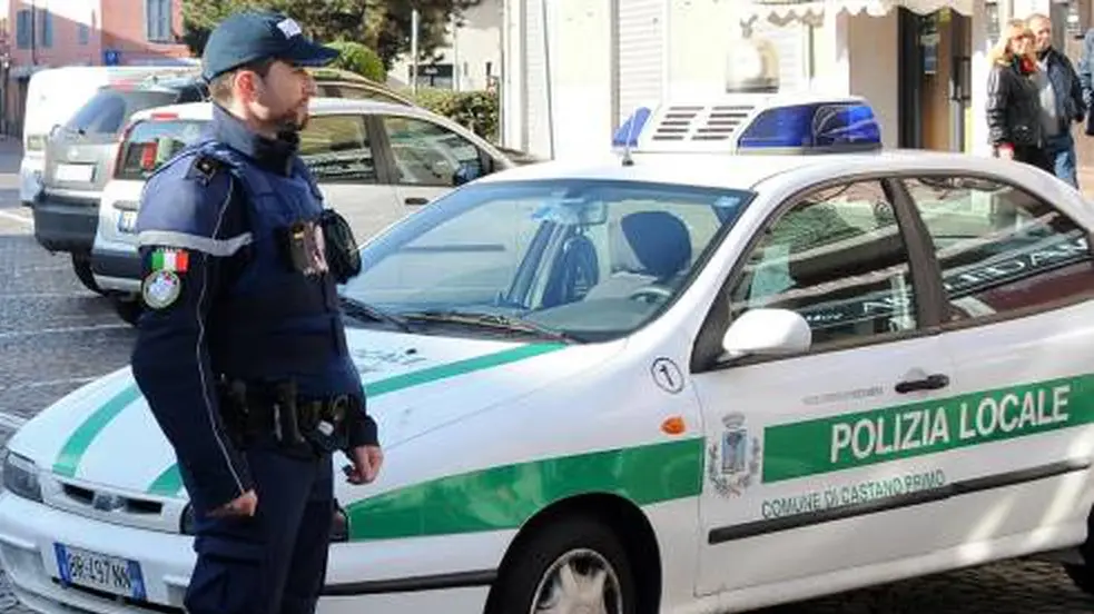 Polizia locale di Castano Primo in azione