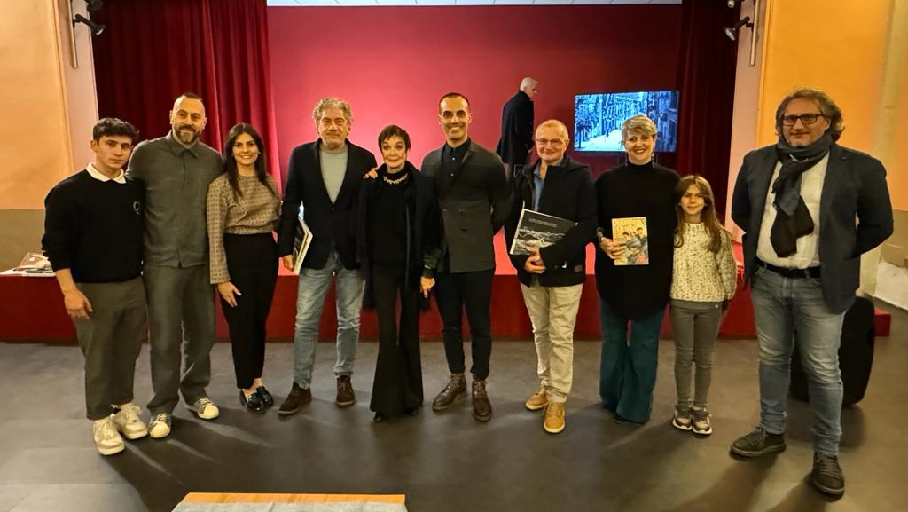 Inaugurata al Teatrino di Villa Gonzaga, l’esposizione parte dalle foto di Mario Voria per parlare più in generale delle conseguenze delle violenze sui bambini