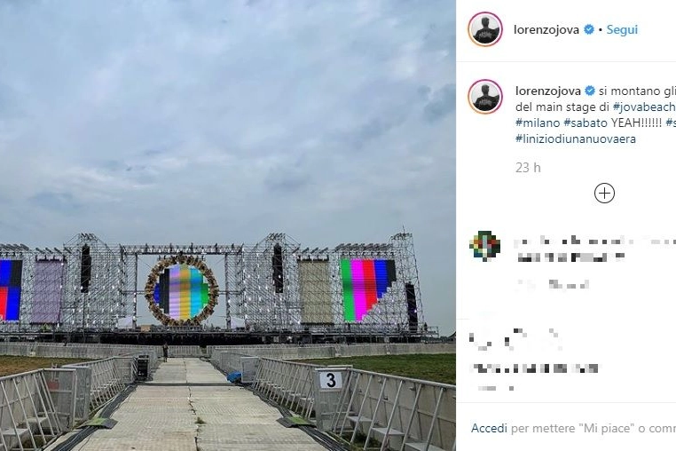 Palco del Jova Beach Party Linate (foto Instagram)