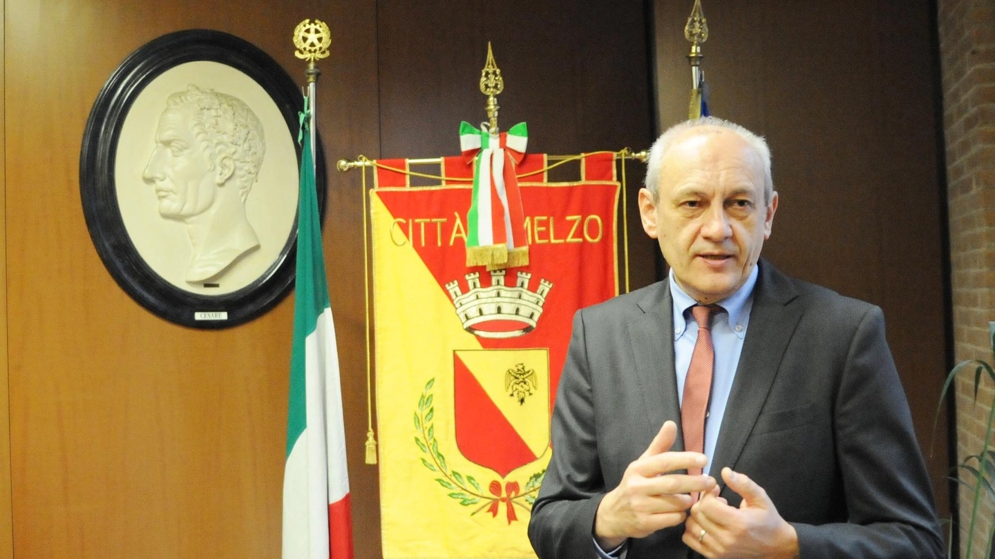 Il sindaco dimissionario Antonio Bruschi