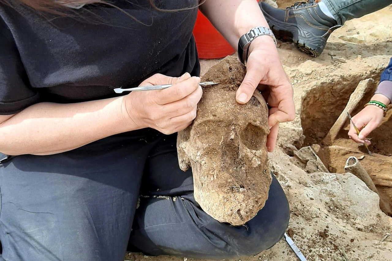 Ricercatori impegnati nel sito di Mont'e Prama