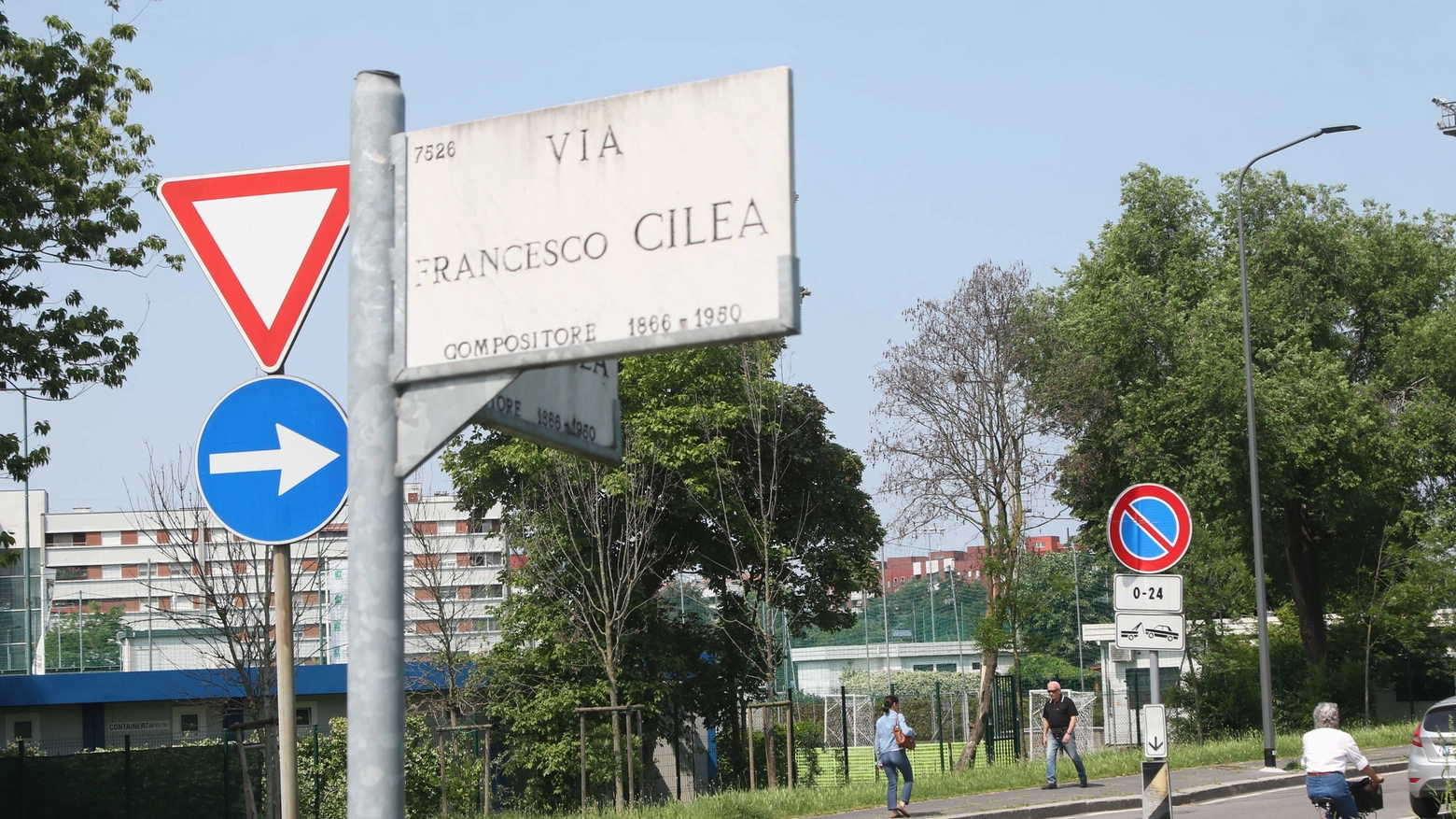 Via Cilea, il luogo dove sarebbe stata aggredita la giovane