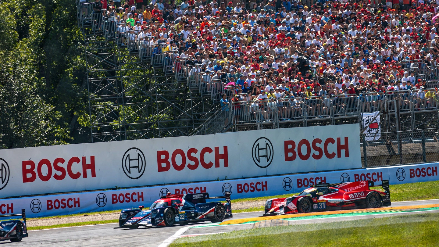 Tribune gremite per il campionato endurance