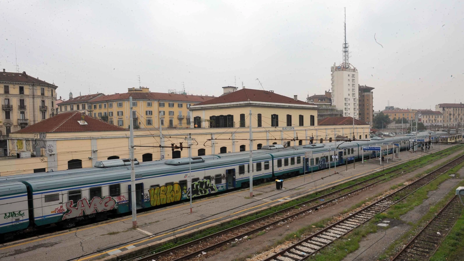 Scalo ferroviario di Porta Genova a Milano (Newpress)