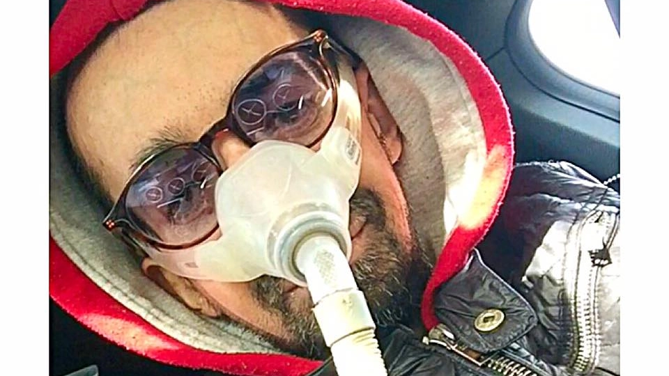 Combatteva da tempo contro una sindrome neuro-degenerativa muscolare. Era un grande appassionato della squadra di calcio cittadina ed era molto attivo per i diritti delle persone malate