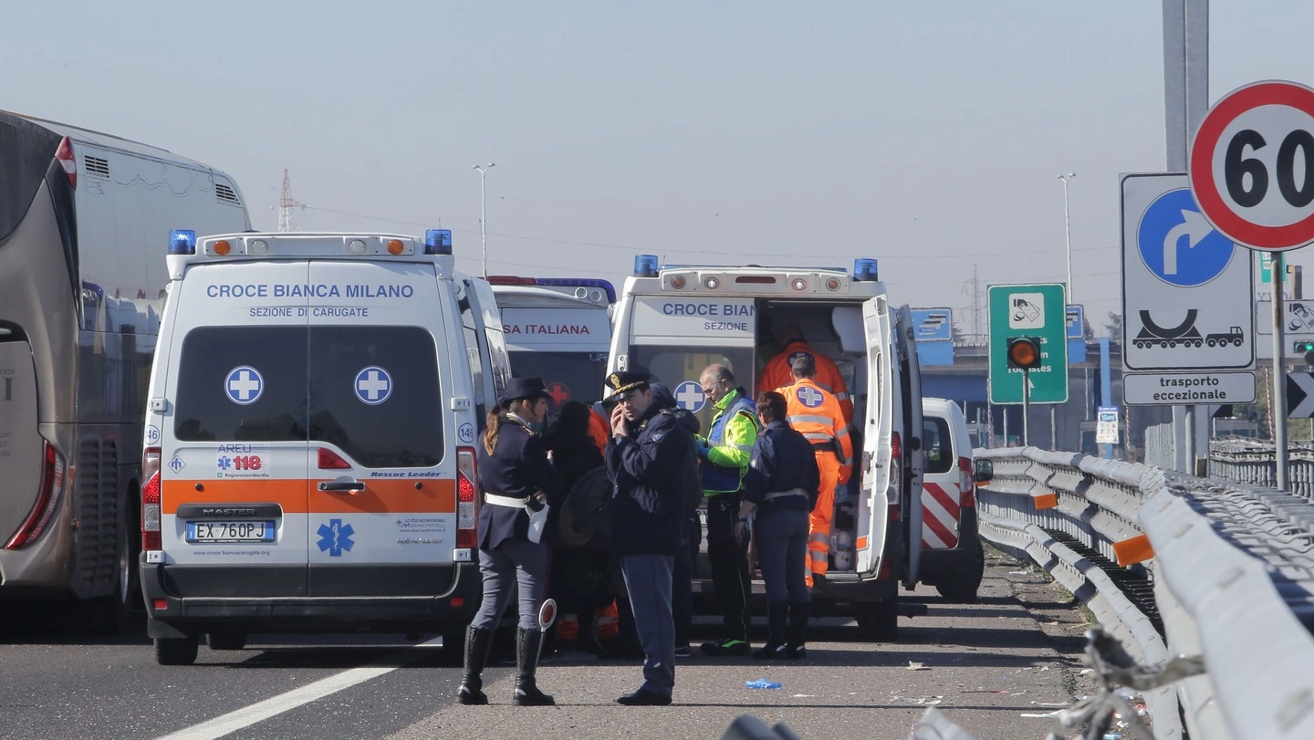 Soccorsi sulla tangenziale (foto di repertorio)