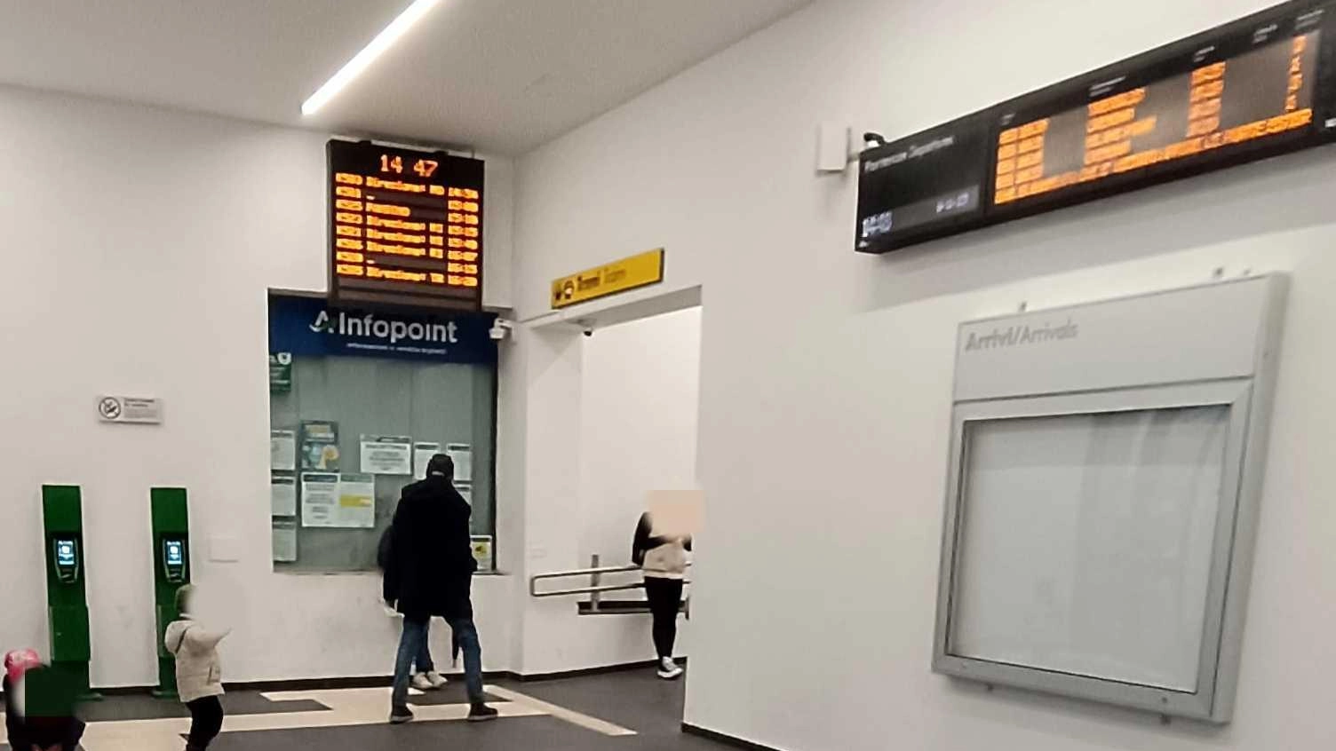 Ai privati 13mila euro per aprire e chiudere i locali della stazione Ai privati 13mila euro per aprire e chiudere i locali della stazione