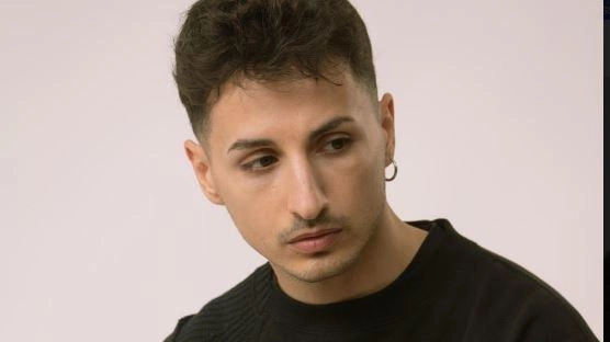 La svolta del rapper Nayt: "Dalla rabbia all’introspezione contro un mondo a tifoserie"