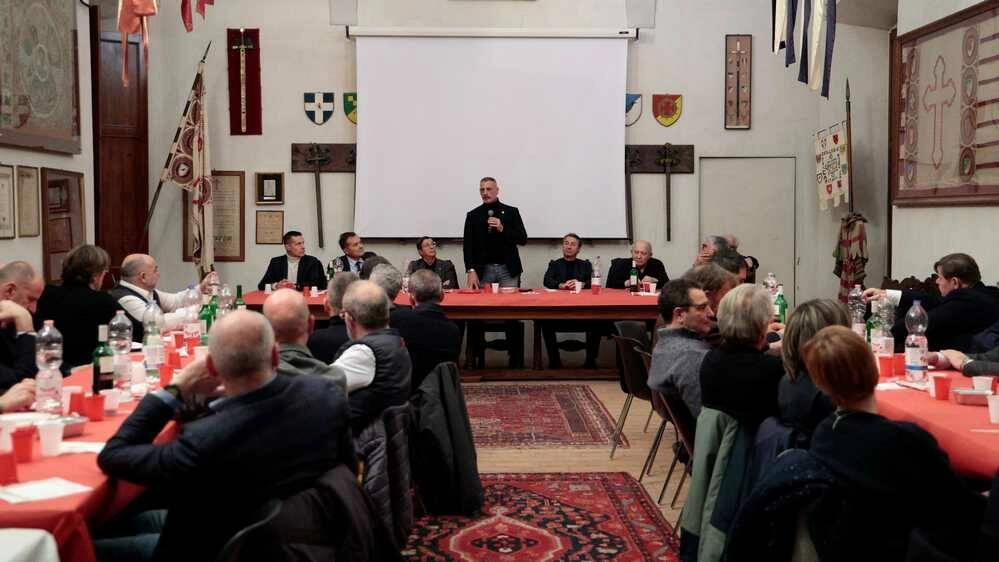 Palio di Legnano, la cena dei soci ricorda Gigi Poretti