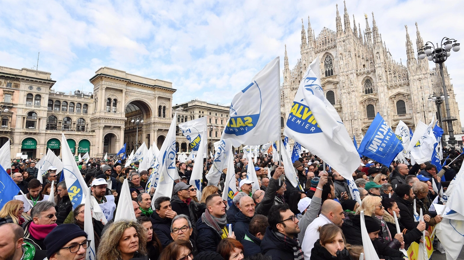 Lega Nord in piazza Duomo a Milano