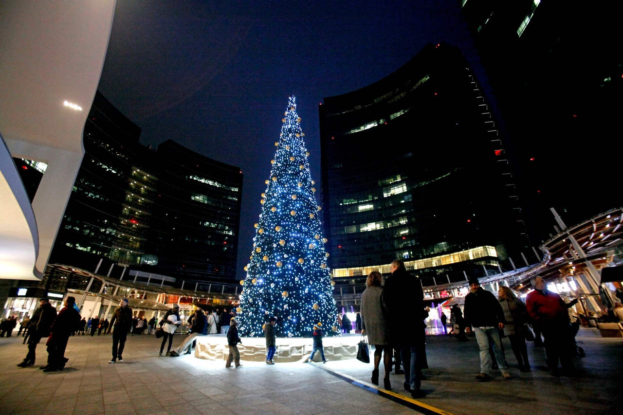Piazza Gae Aulenti On Ice