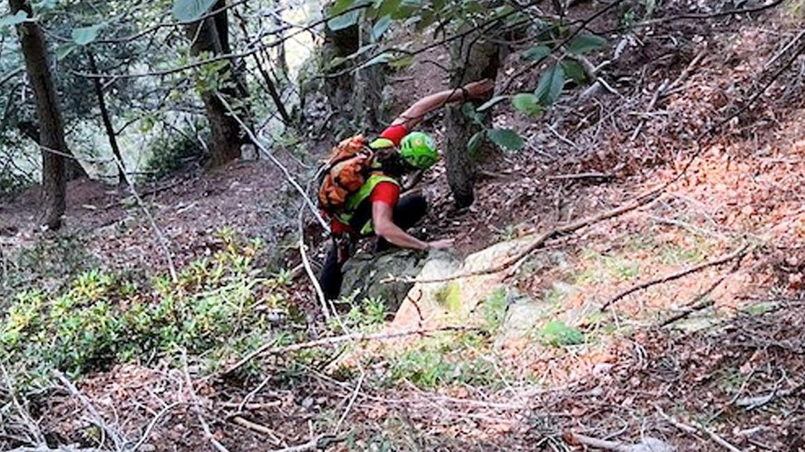 Un tecnico del soccorso alpino Un tecnico del soccorso alpino