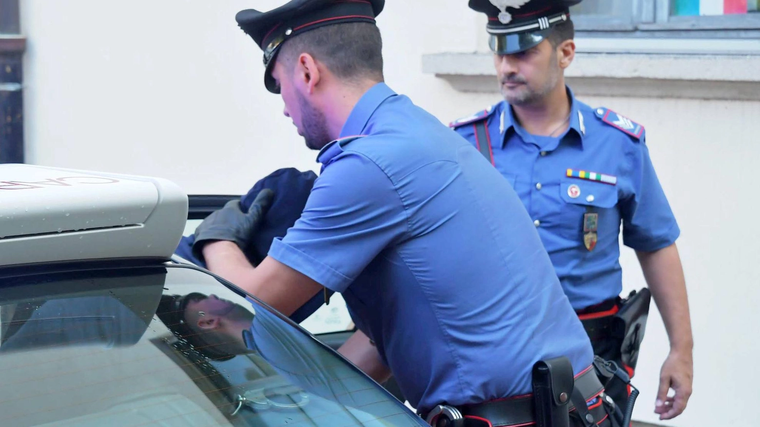 Un sospetto via vai di ragazzi Spaccio, ventenne arrestato Un sospetto via vai di ragazzi Spaccio, ventenne arrestato