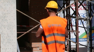 Lodi, lavoratori in nero nei cantieri del 110 per cento: multe per 35mila euro e attività sospesa