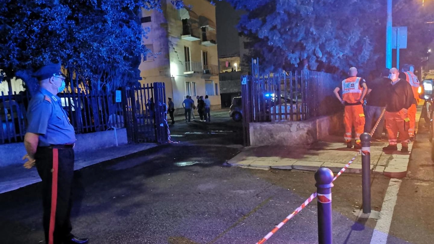 Un uomo e una donna uccisi in condominio a Lecce (Ansa)