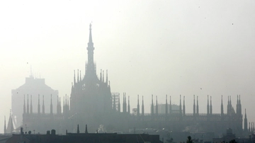 “Pianura Padana tra le zone più inquinate d’Europa”, il reportage del Guardian scuote la Lombardia