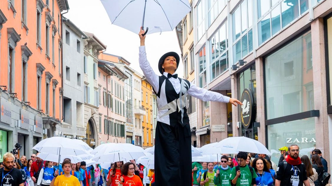 “Pioverà Bellezza“  Il flash mob dei giovani  per la rinascita