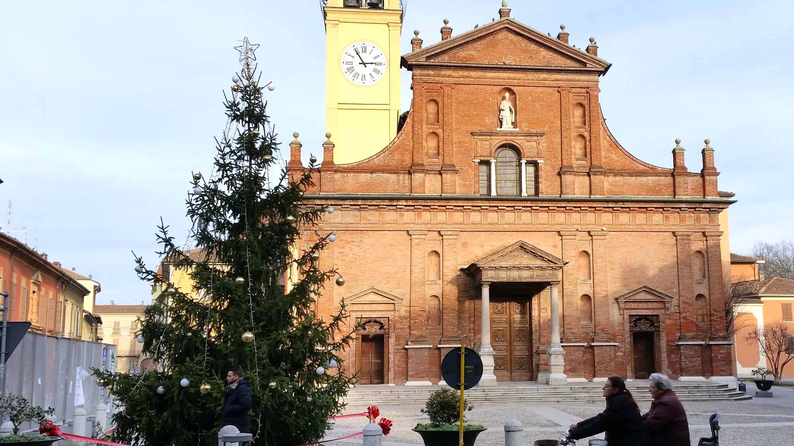 L'albero di Natale in piazza a Codogno
