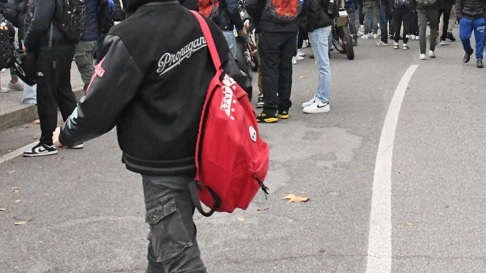 Aule troppe fredde all’Itis Cardano, gli studenti restano fuori