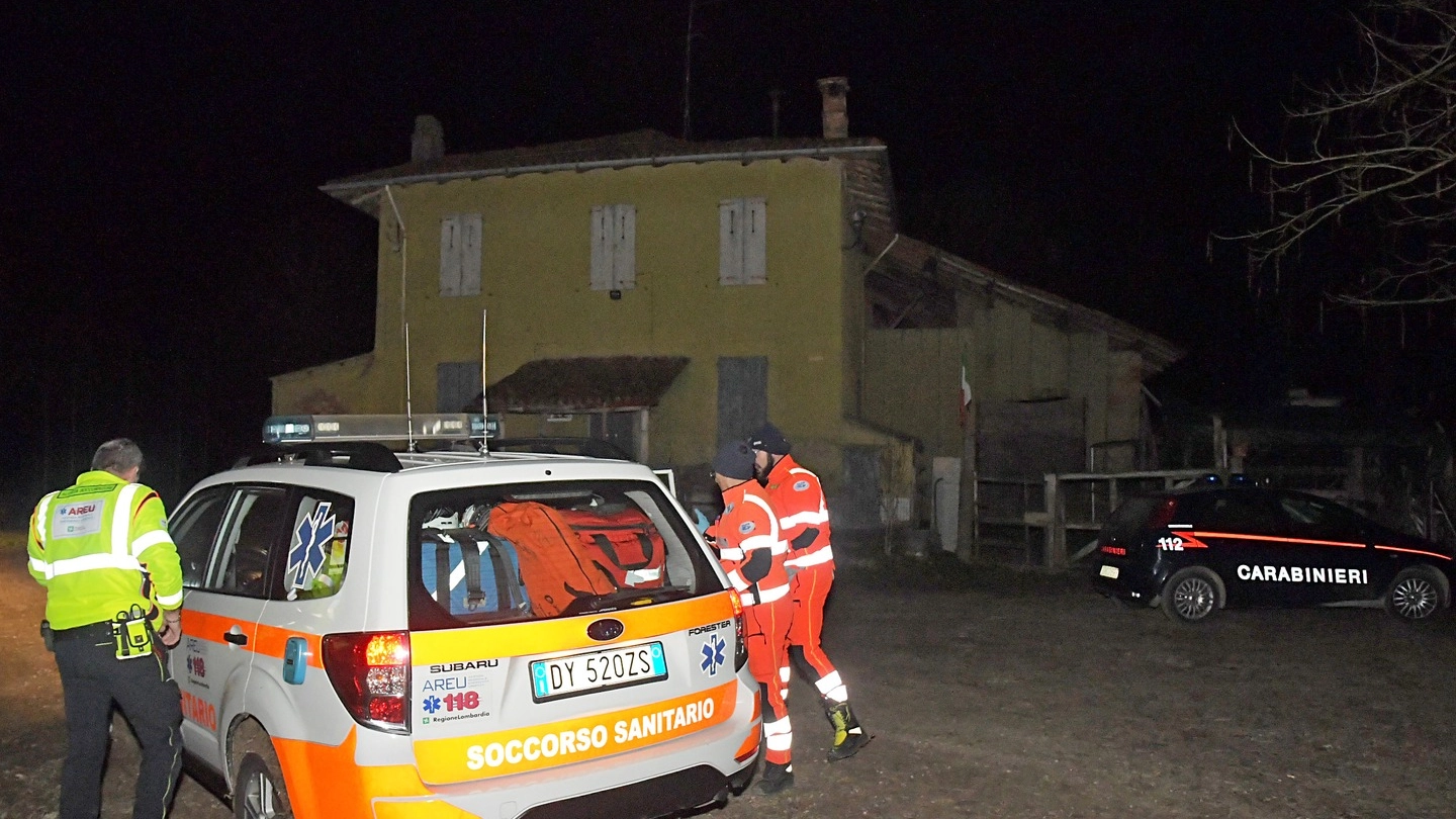 Soccorsi e carabinieri sul luogo dell'incidente di caccia (Torres)