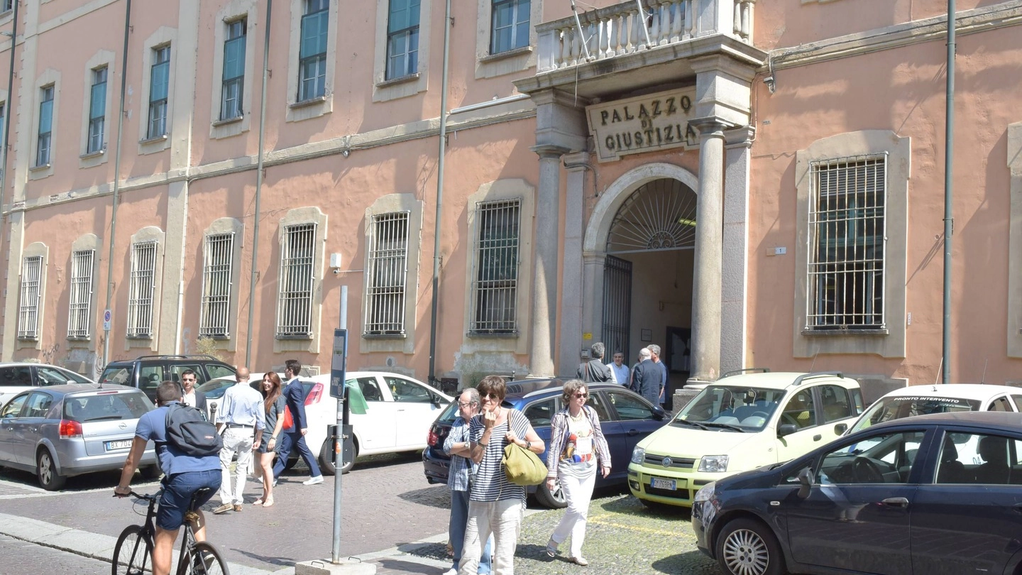 Il tribunale di Pavia