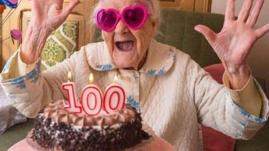 I centenari decuplicati. A Milano più di 670. C’è anche un 114enne. Ma vincono le donne I centenari decuplicati. A Milano più di 670. C’è anche un 114enne. Ma vincono le donne