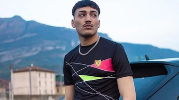 Chi è Simba La Rue, il trap, il successo su youtube, i pestaggi e due arresti
