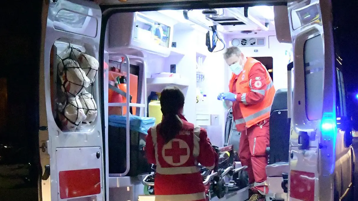 Schianto tra due auto sulla 336: perde la vita un sessantunenne Schianto tra due auto sulla 336: perde la vita un sessantunenne