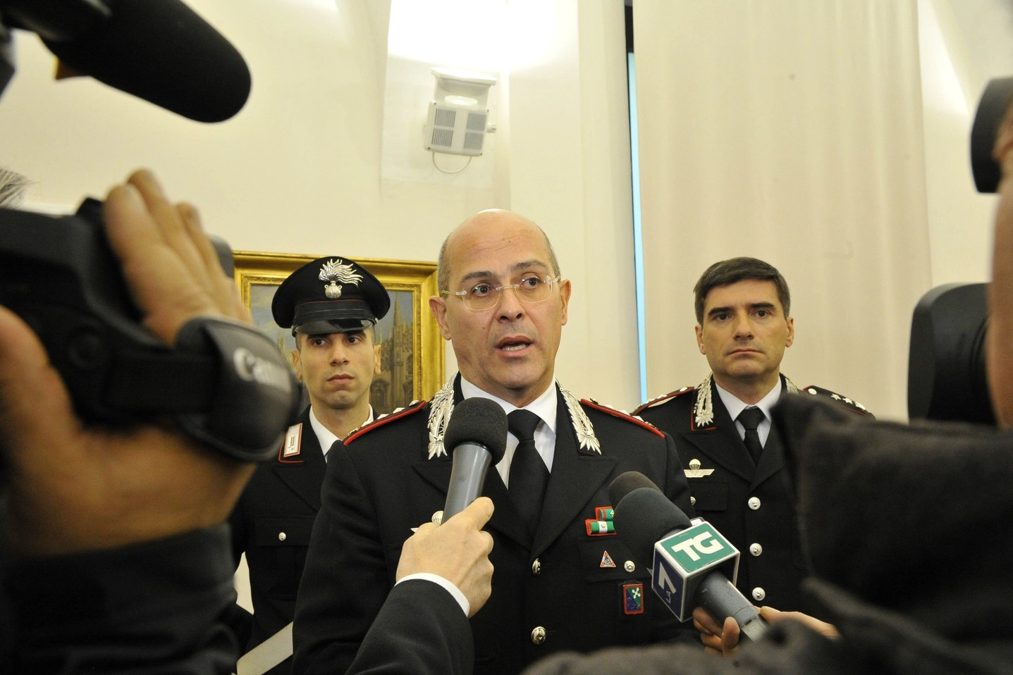 Il comandante dei carabinieri, Canio Giuseppe La Gala