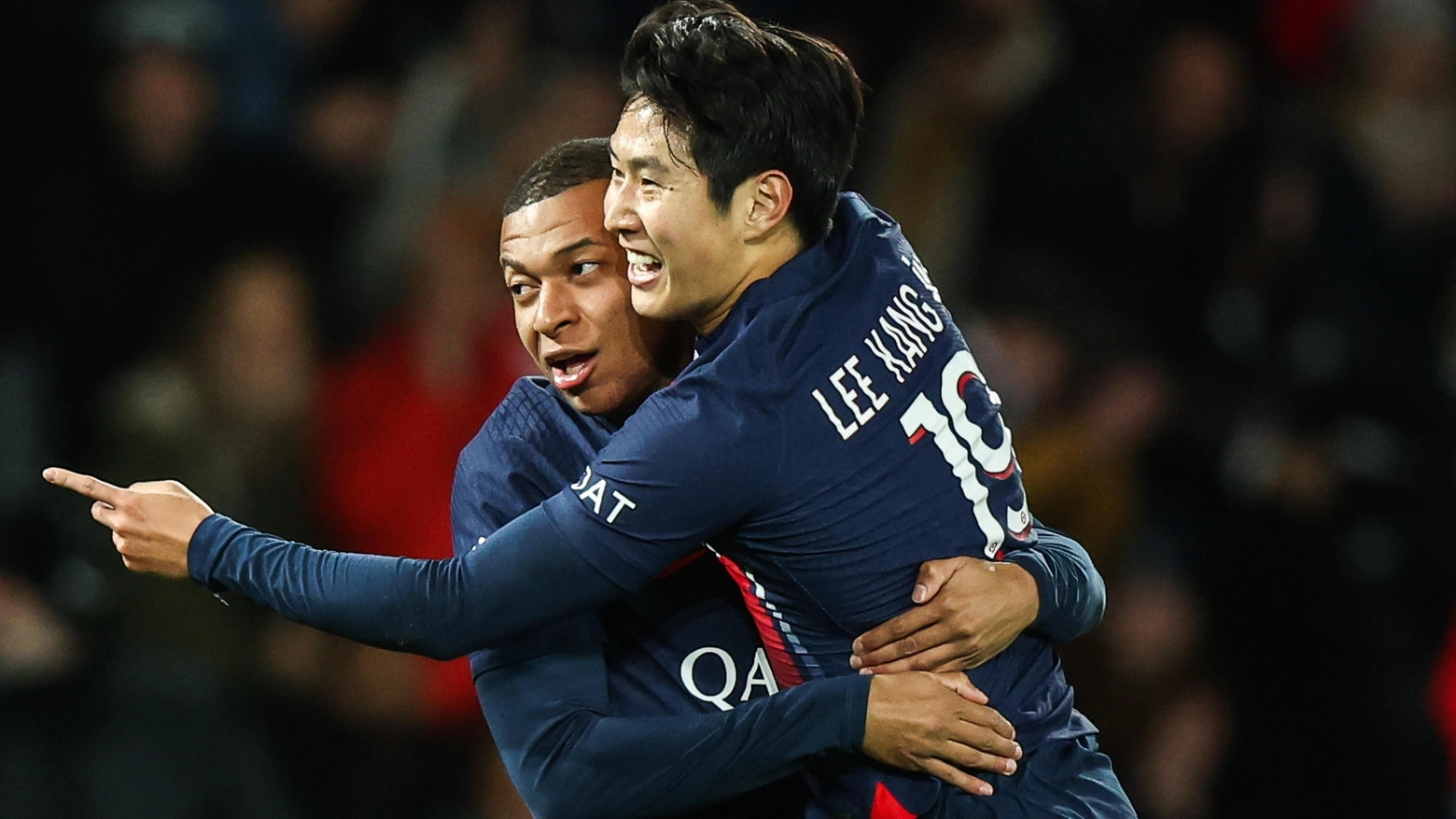 Preoccupa l'arrivo a Milano della tifoseria del PSG Preoccupa l'arrivo a Milano della tifoseria del PSG