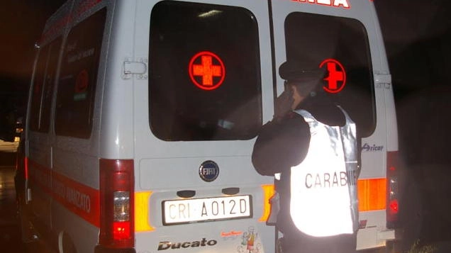 Sul posto ambulanza e carabinieri