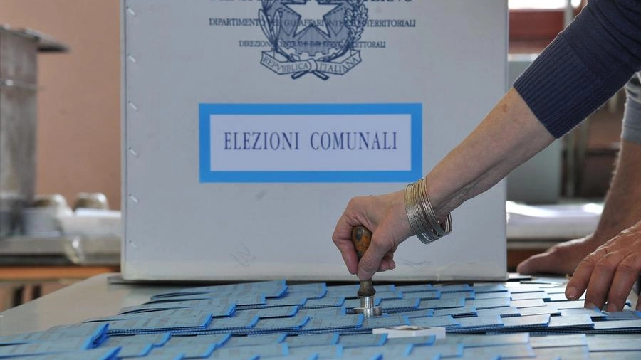 Cittadini al voto in 90 Comuni