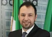 "Svolta “gretina’’" E nuovo sondaggio sull’anti-Beppe
