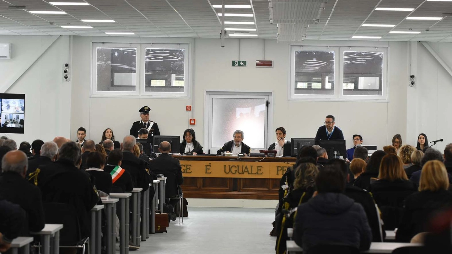 L’ultima udienza del processo celebrato a Reggio Emilia in cui è stato sentito Oliverio
