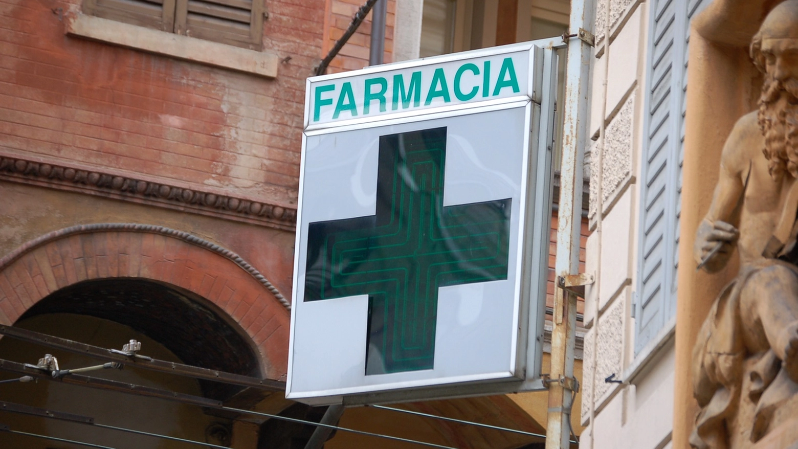 Ecco le farmacie aperte a Milano