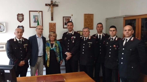 La visita del prefetto Carla Cincarilli nella sede provvisoria dei carabinieri di Gonzaga