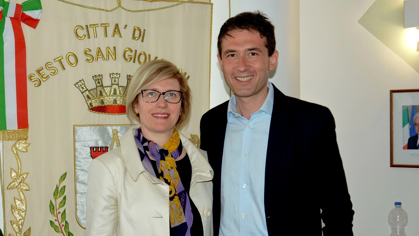 Roberta Pizzocchera con il sindaco Roberto Di Stefano