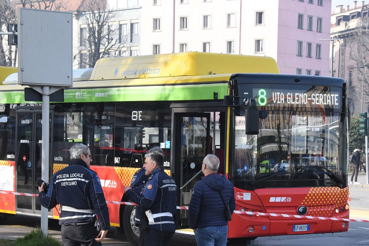 Polizia locale sul luogo dell'investimento (De Pascale)